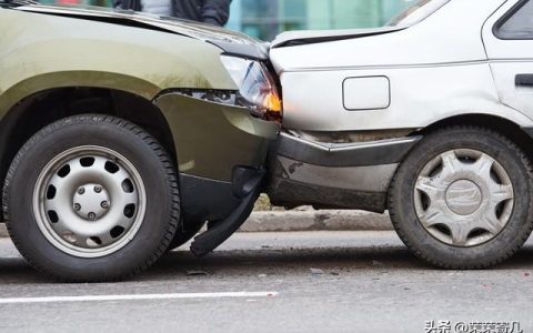 全责撞网约车怎么赔误工费，出事故后，出租司机的误工费谁承担？